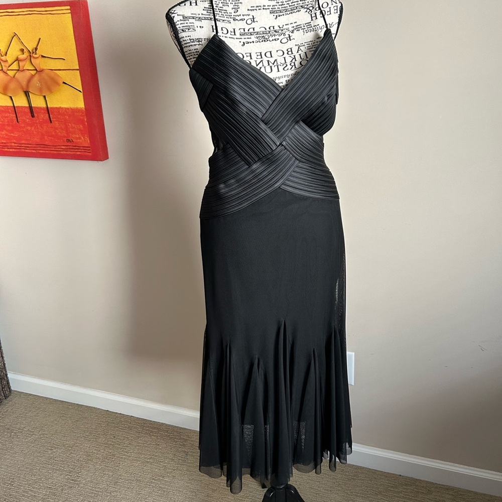 Source Unknown Black Midi Dress